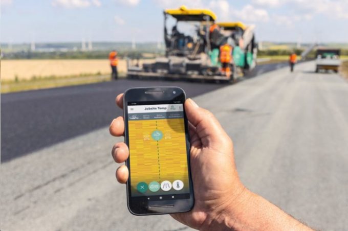 Einbautemperaturen per Smartphone überwachen: Nutzer von Witos Paving Docu und Witos Paving Plus, die zusätzlich das Temperatur-Messsystem RoadScan einsetzen, können mit der Jobsite-Temp-App jetzt alle relevanten Temperaturdaten in Echtzeit verfolgen.