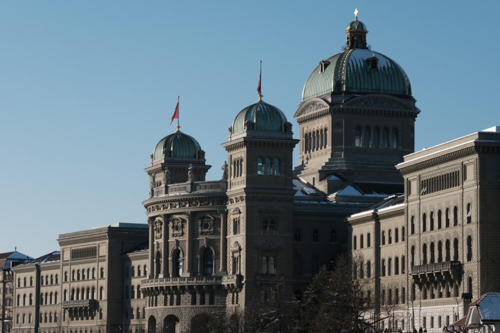 In der Wintersession 2024 der Eidgenössischen Räte werden wichtige Entscheidungen getroffen, die die Baubranche betreffen. (Foto: Parlamentsdienste)