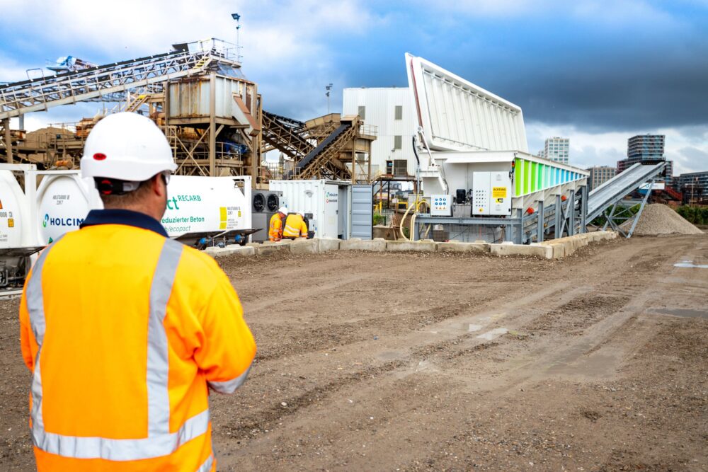 Die erste CO2-Entfernungsanlage von Neustark in London wird von der Holcim-Tochter Aggregate Industries betrieben. (Foto: Neustark)