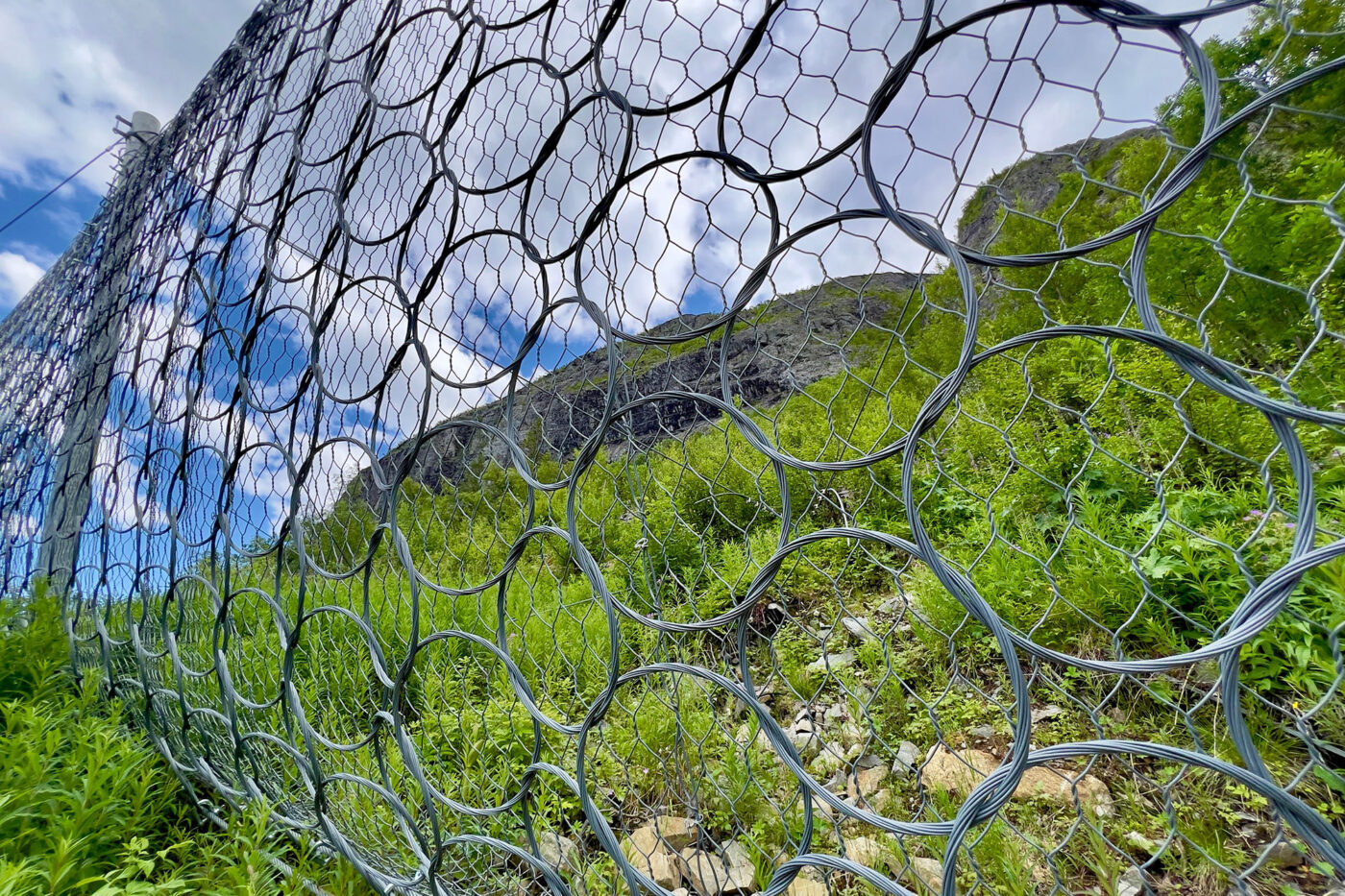 Die zunehmenden Naturgefahren machen einen Austausch an der Schnittstelle zwischen Tiefbau, Grundbau und Baustoffen zu einem aktuellen Anliegen. (Foto: pd)